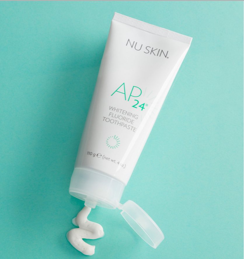 AP 24 Whitening Fluoride Toothpaste